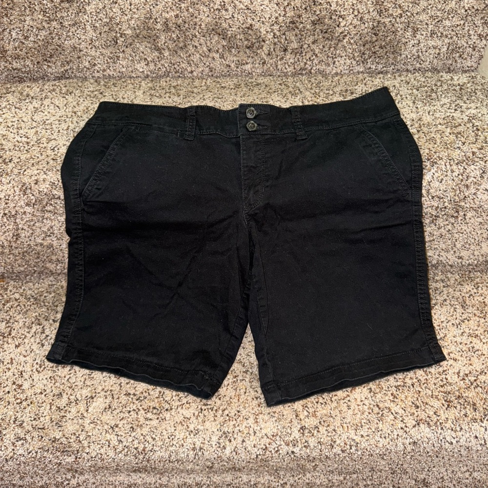 Women’s Black American Eagle Bermuda Shorts - Picture 2 of 3